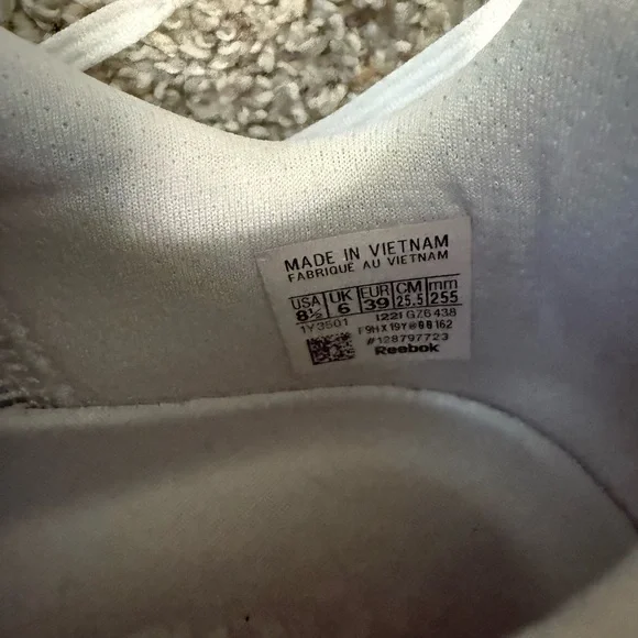 Women’s Reebok Nano 2, white/gum, size 8.5 - Picture 3 of 5